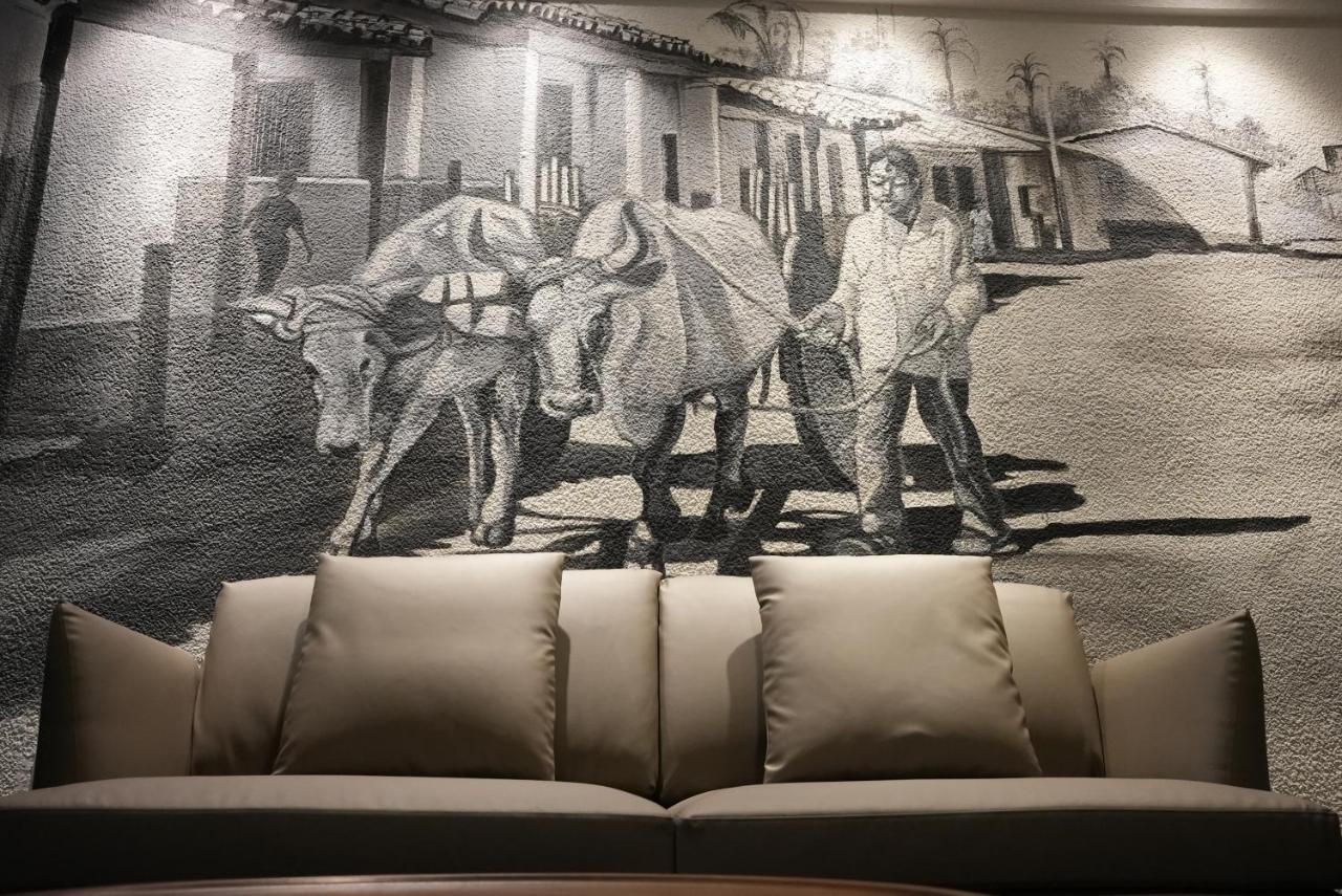 Hotel Cortez ซานตาครูซเดอลาเซียร์รา ภายนอก รูปภาพ